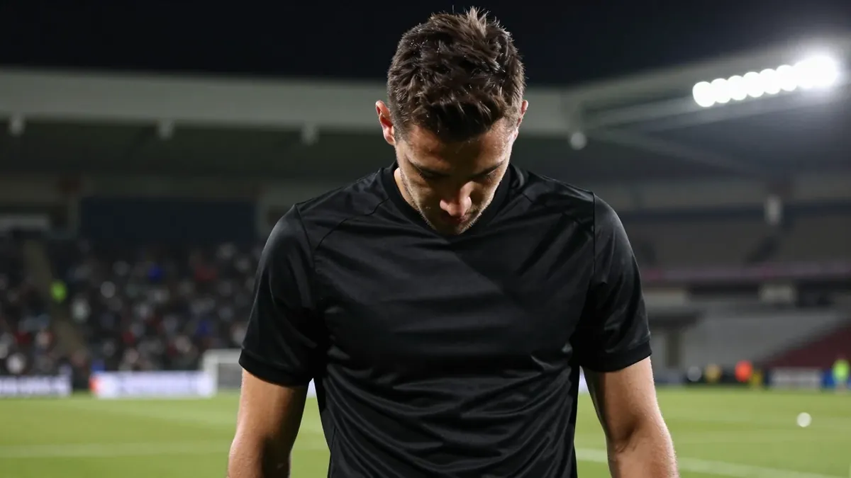 Grimsby Town's reserve team began their Central Reserves League Cup campaign with a disappointing 5-0 loss to Mansfield...