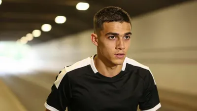 Grimsby Town sign Sonny Finch from South Shields on a three-year deal for a club-record fee, with the 21-year-old striker...